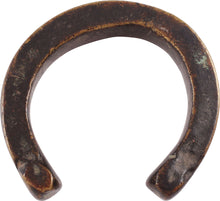 ASHANTI WOMAN’S FIGHTING BRACELET - Picardi Jewelry