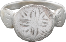 EUROPEAN CHRISTIAN RING, 1400-1600 SIZE 10 - Fagan Arms