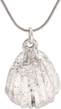 ROMAN SHELL PENDANT NECKLACE C.100BC-100AD - Fagan Arms