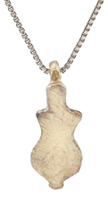 18TH CENTURY ENGLISH WOMAN’S PENDANT NECKLACE - Picardi Jewelry