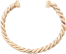 VIKING WOMAN’S BRACELET C.700-1050 AD - Fagan Arms