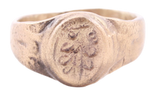 LATE MEDIEVAL WOMAN'S FASHION RING, SIZE 7 ¾ - Fagan Arms