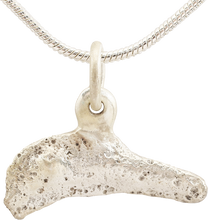 GREEK BRONZE DOLPHIN PENDANT NECKLACE, 5TH-4TH CENTURY BC - Fagan Arms (8202653204654)