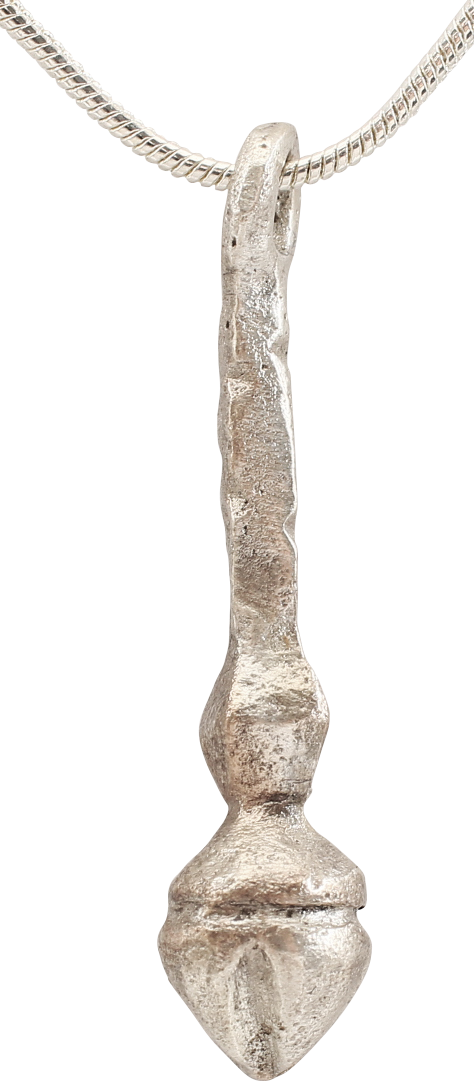 ANCIENT ROMAN SHELL PENDANT NECKLACE, C.100-400 AD