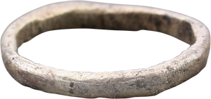 RARE VIKING BEARD RING, C.900-1050 AD