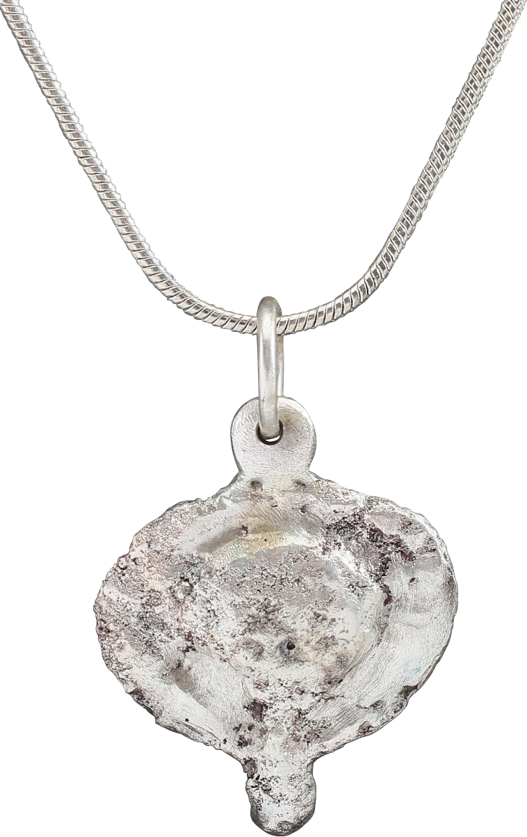 CLASSIC VIKING HEART PENDANT NECKLACE, 9TH-10TH CENTURY AD - Picardi Jewelry