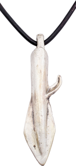 EASTERN EUROPEAN ARROWHEAD PENDANT NECKLACE, 700-200 BC - Fagan Arms (8202588356782)