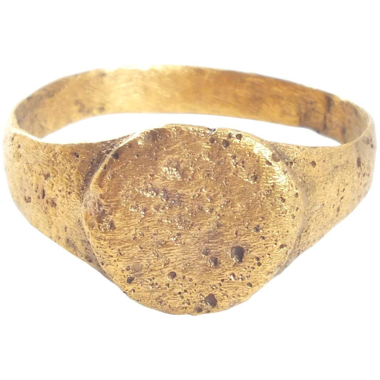 EARLY CHRISTIAN GILT RING C.8th-11th CENTURY SIZE 10 3/4 - Picardi Jewelry