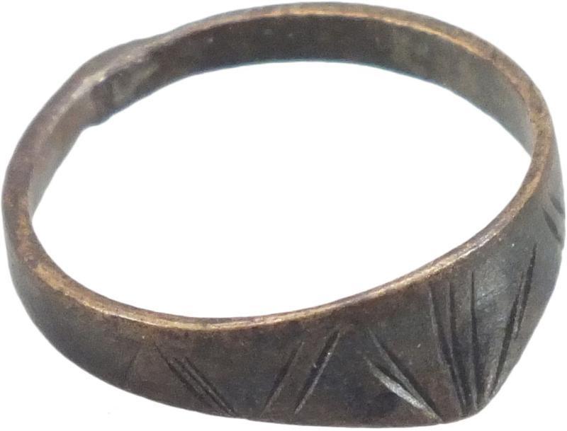 EXTRAORDINARY SARACEN ARCHER'S THUMB RING MADE FOR A CHILD 12th-13th CENTURY SIZE 3 ½ - Picardi Jewelers